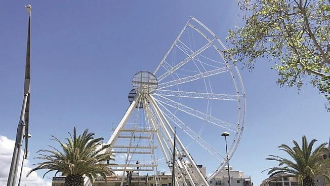 Emozioni in quota: ritorna la ruota panoramica