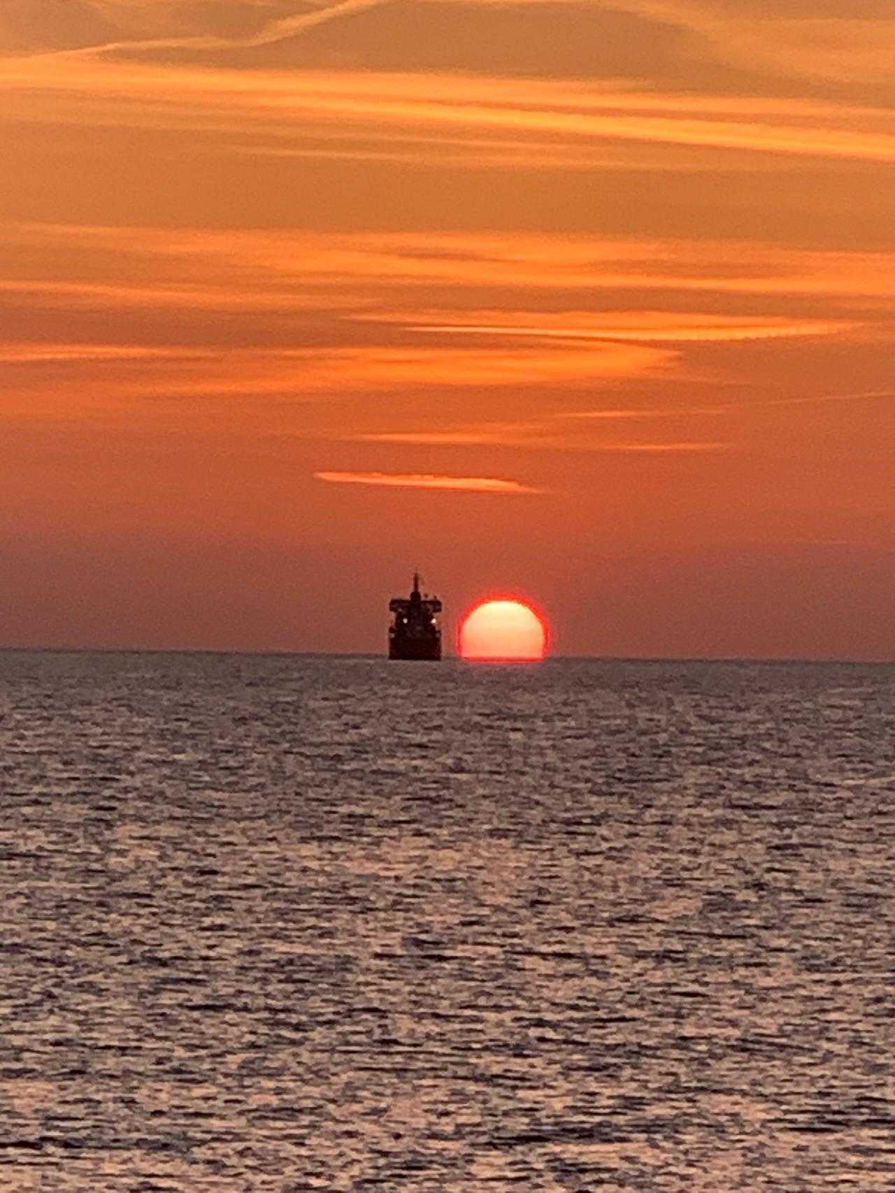A Livorno i tramonti raccontano. Grazie a Ines Baracchino