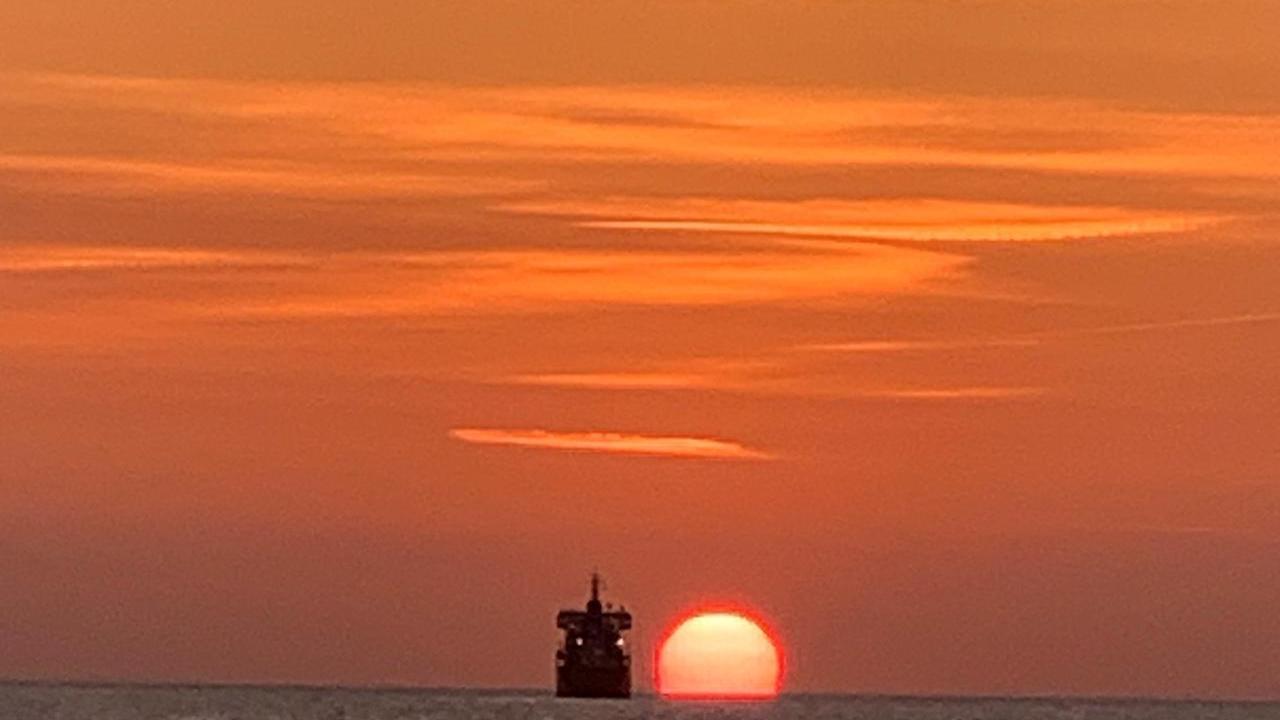 A Livorno i tramonti raccontano. Grazie a Ines Baracchino