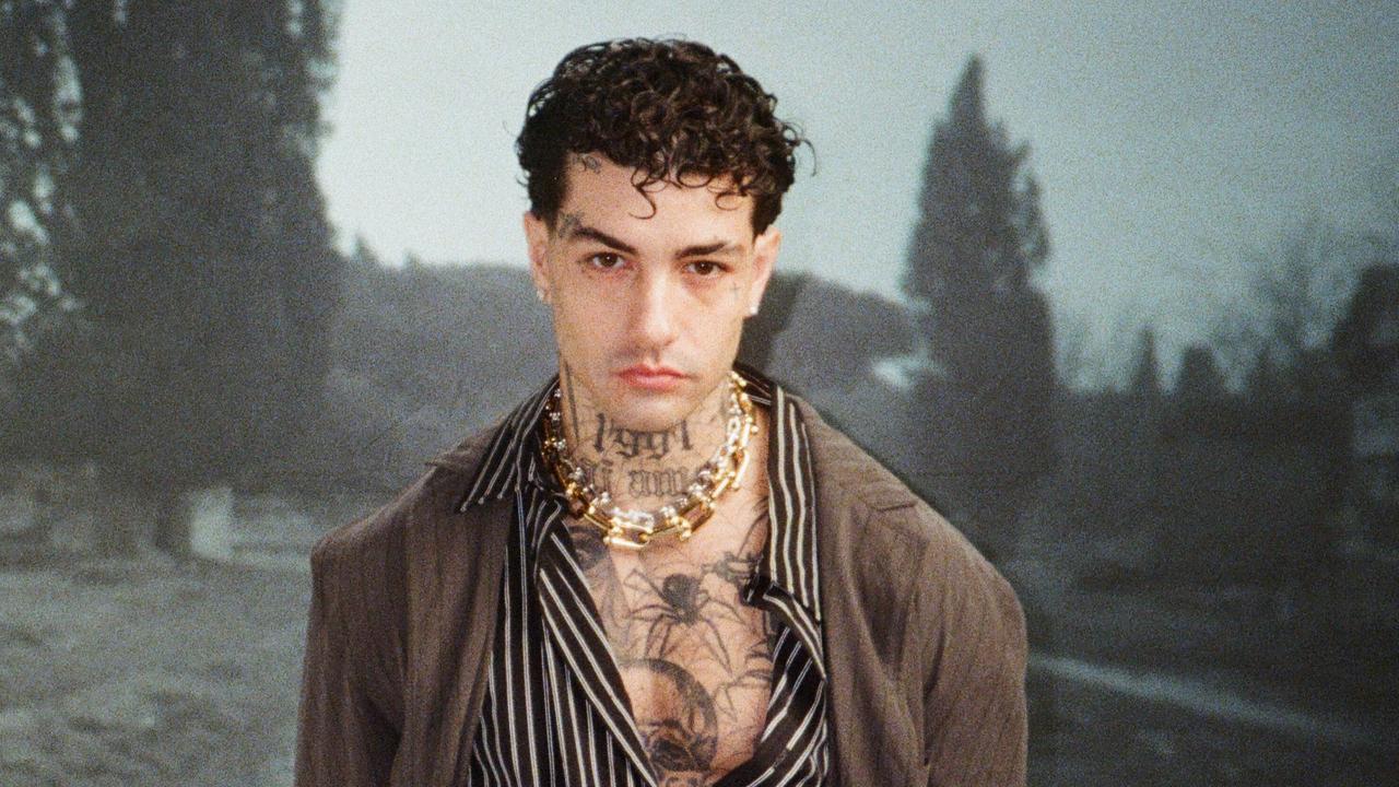 Tony Effe in concerto a Olbia sul palco del Red Valley