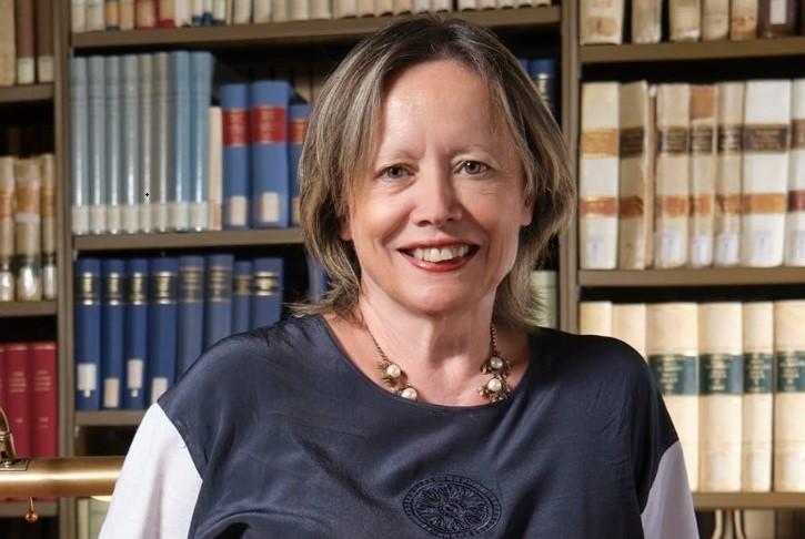 
	La professoressa Cecilia Robustelli

