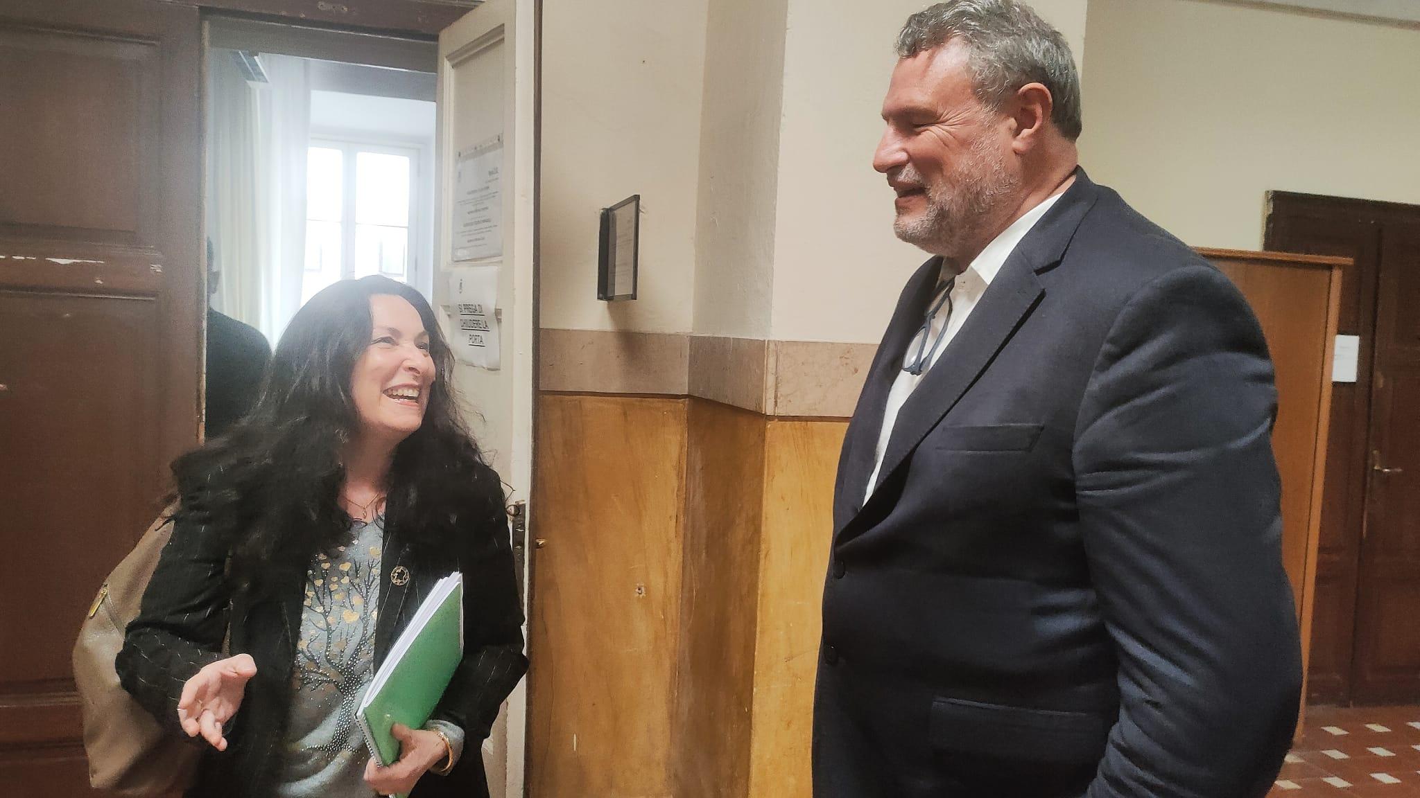 L'arrivo di Esciua in Comune