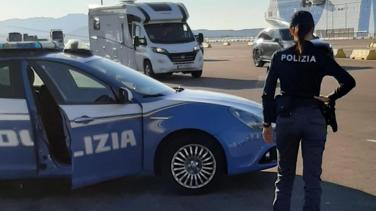 Si masturba sulla nave da crociera davanti alle adolescenti: bloccato a Olbia