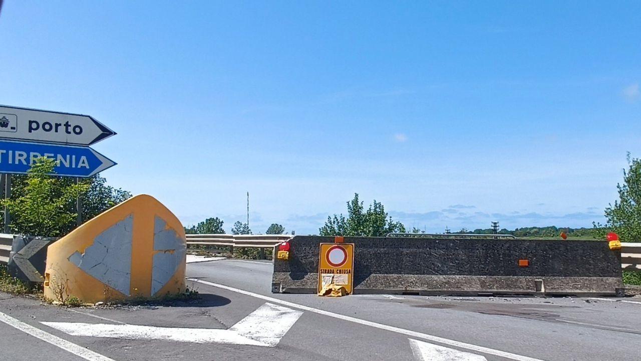 Ponte sullo Scolmatore chiuso, collega Livorno e Pisa. «Manifestiamo, si blocca l’Aurelia»