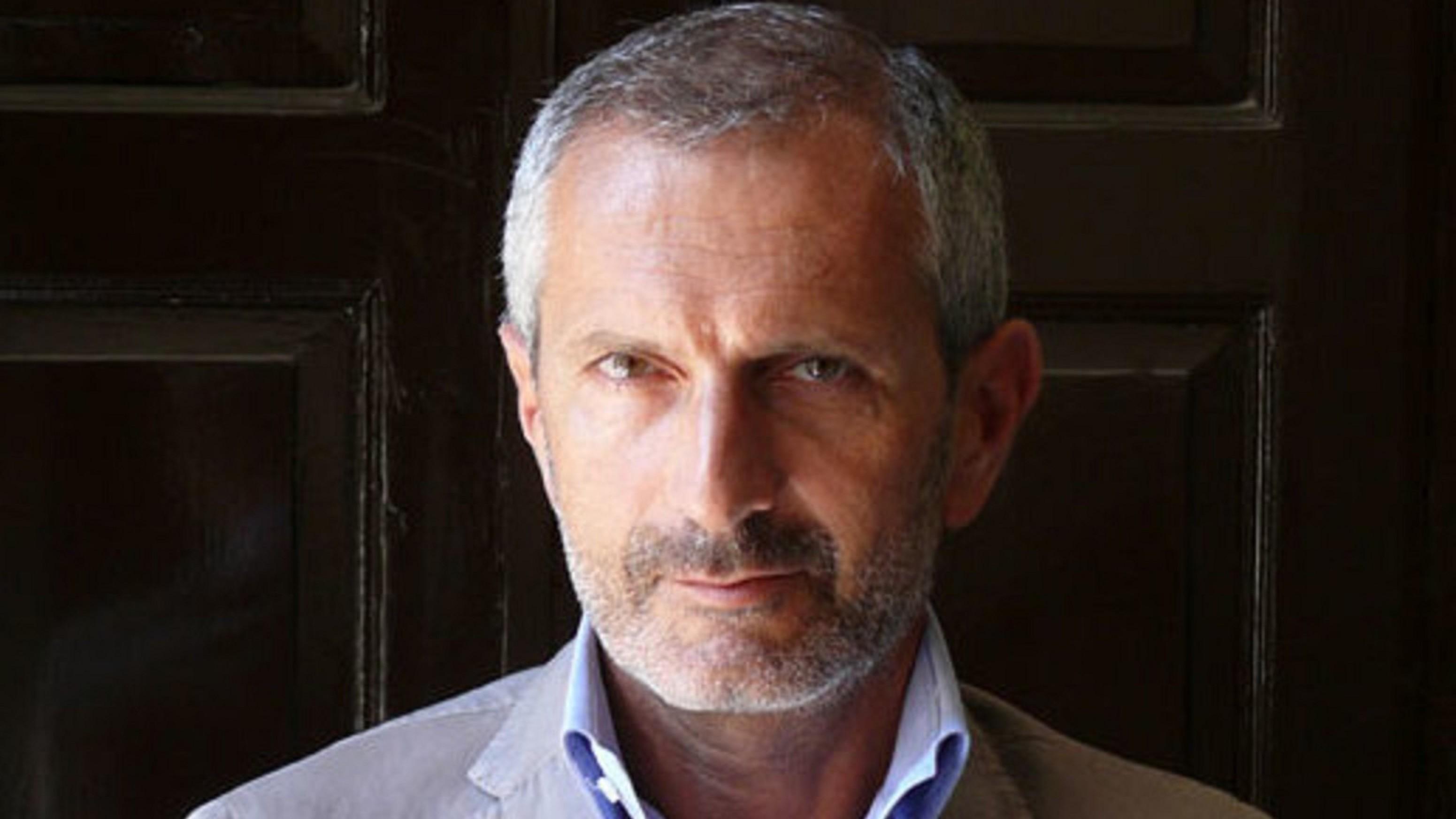 Gianrico Carofiglio: «Ammettere gli errori ti aiuta ad affrontare meglio la vita» 