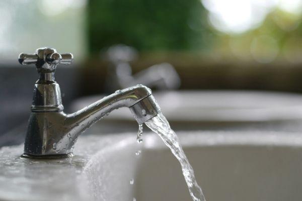 Lucca, annullato il consiglio comunale sull’acqua