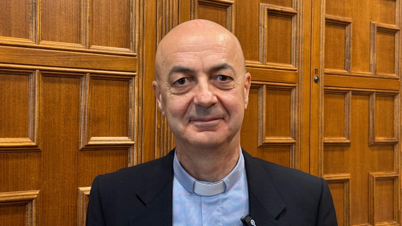 L’invito in Sardegna a Papa Leone XIV: «Ospite in una terra in difficoltà per spopolamento e mancanza di lavoro»