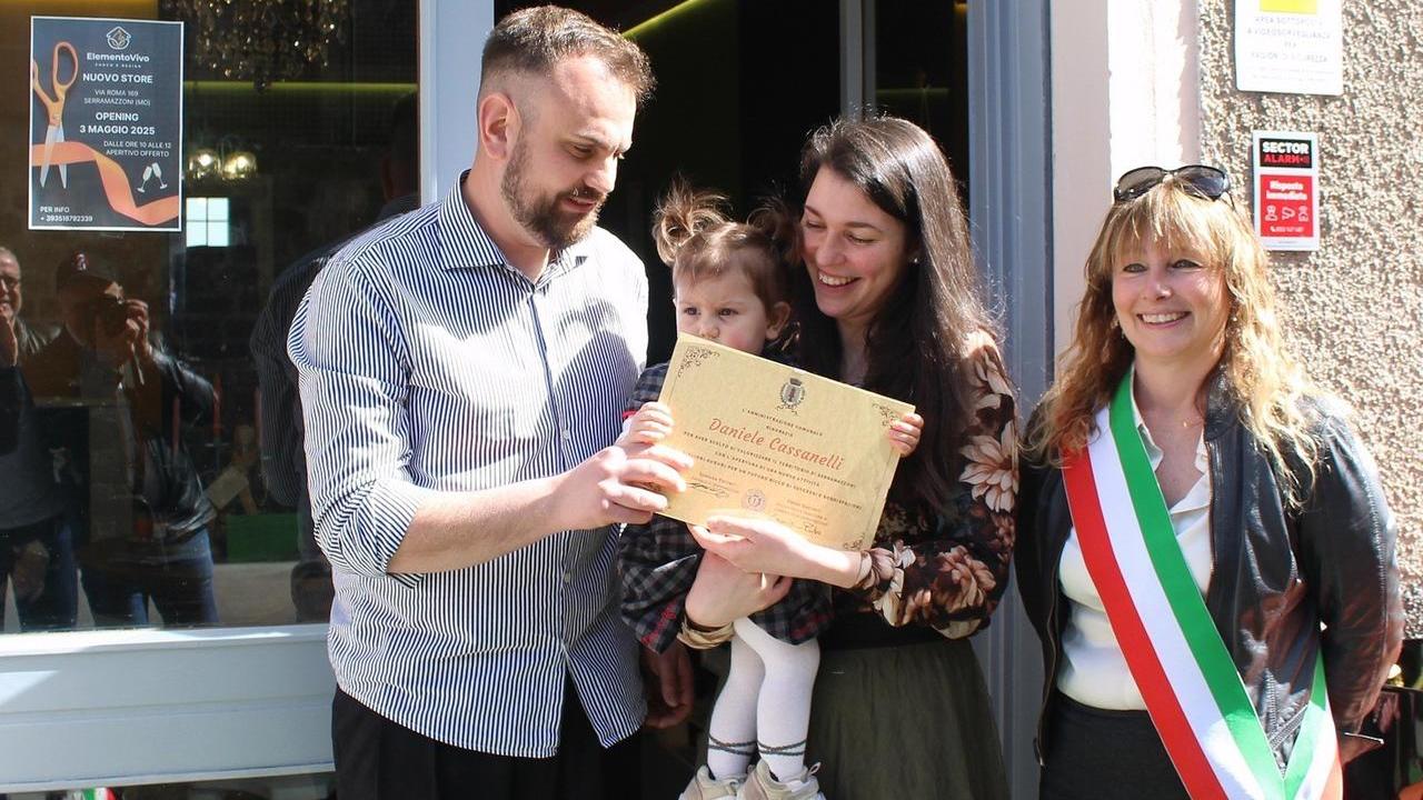 Fuoco e risparmio energetico: Daniele apre la sua attività green a Serra