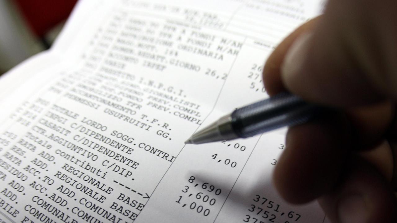 Lavoro in Sardegna: stipendi tra i più bassi d’Italia. Ecco quanto si guadagna in ogni provincia