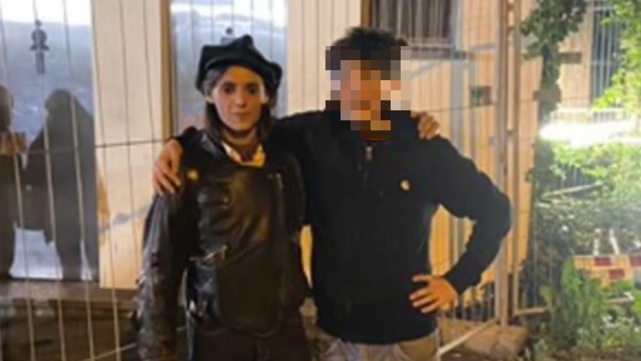 
	Il giovane con Lucio Corsi (frame da video TikTok di Sugar Music)

