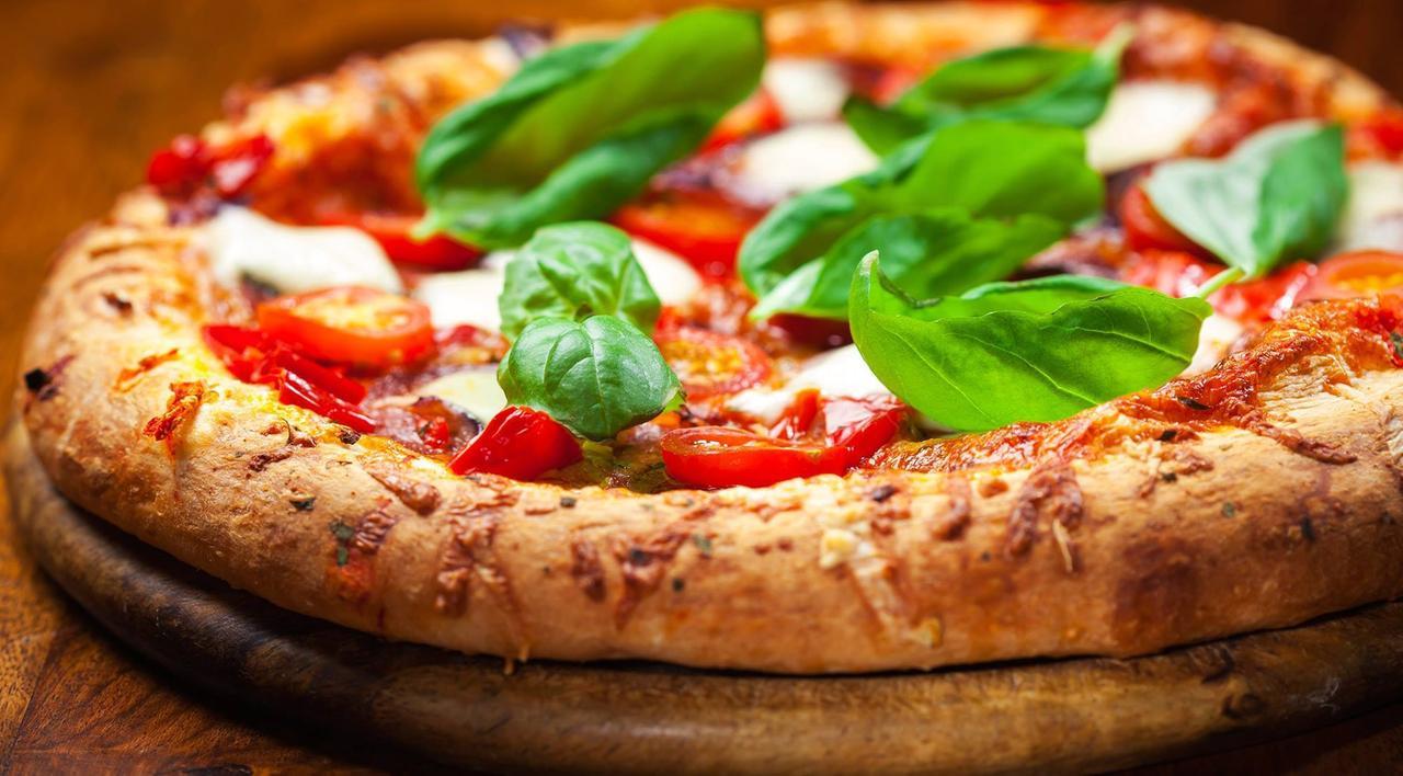 La pizza più cara d’Italia? A Reggio Emilia. Il costo medio supera i 17 euro
