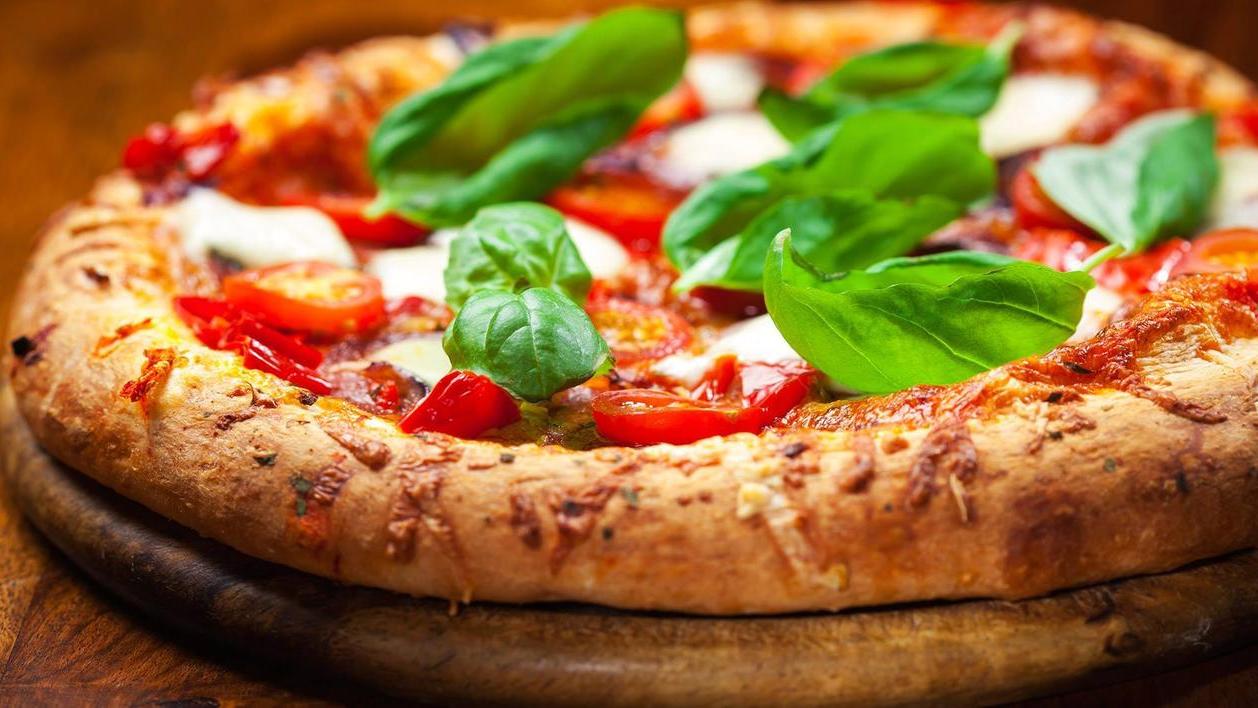 La pizza più cara d’Italia? A Reggio Emilia. Il costo medio supera i 17 euro