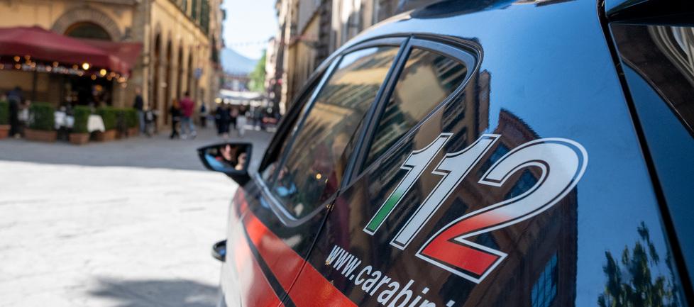 Lucca, ragazzi picchiati e rapinati: denunciati sette minorenni