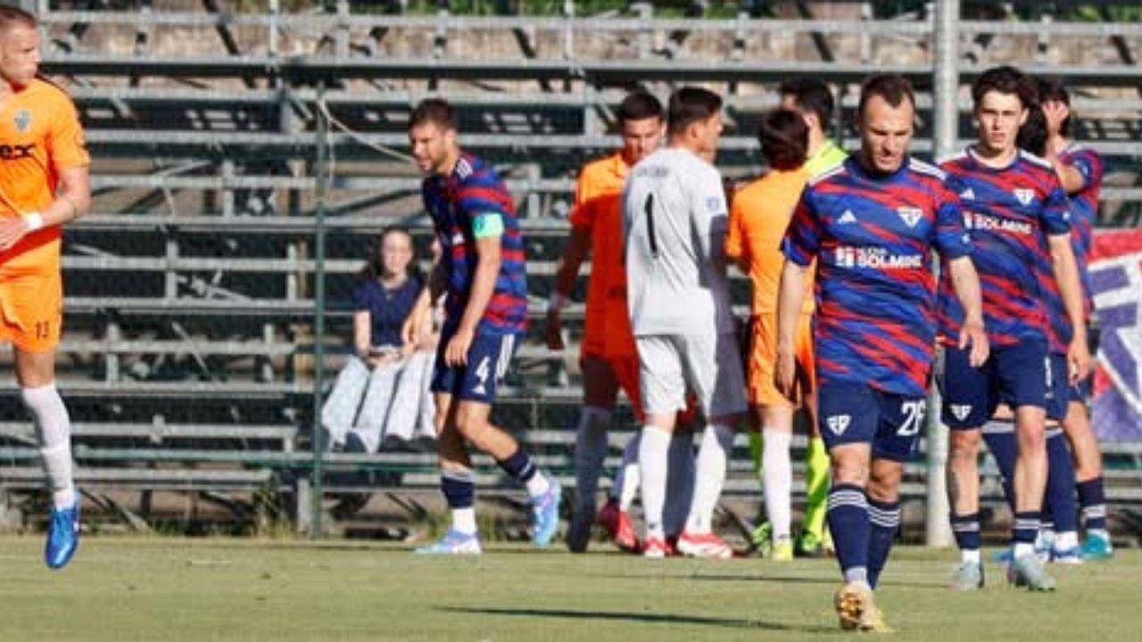 
	La disperazione dei calciatori del Follonica Gavorrano (Foto: UsFg)

