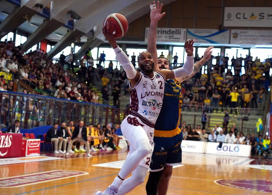 
	Adrian Banks i migliori per la Libertas (foto Stick)

