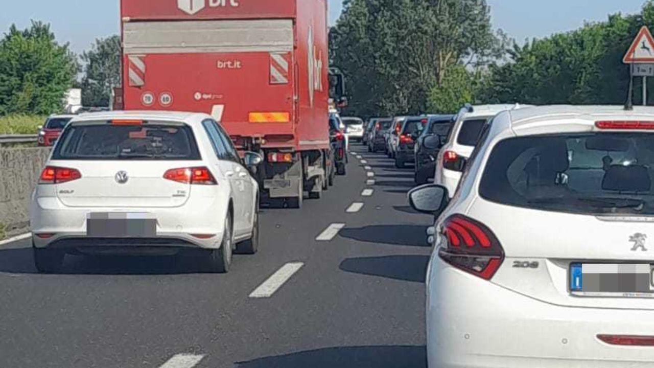 
	La coda sulla FiPiLi in direzione Pisa

