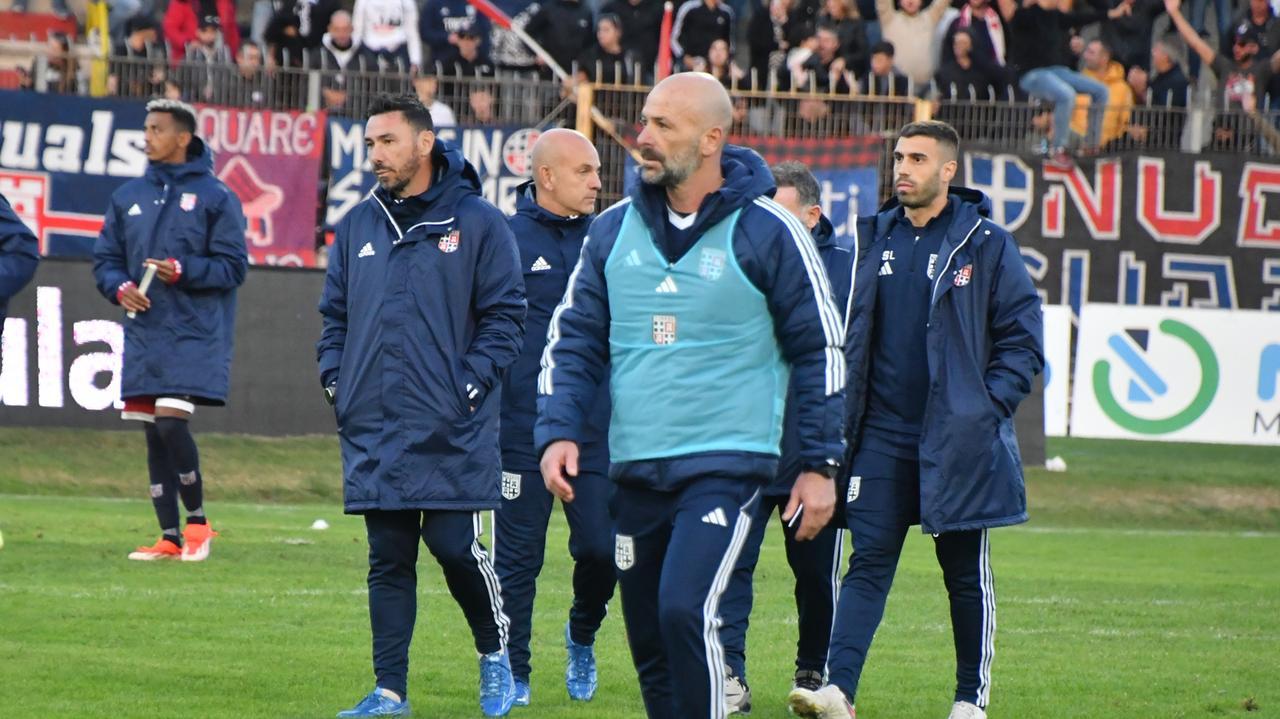 Torres, la maledizione dei playoff e l’ira dei tifosi per le 7 reti incassate