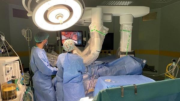 Un intervento di chirurgia robotica all'ospedale Santo Stefano