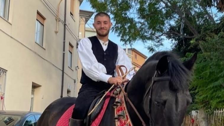 L’assassino di Marco Mameli ancora non ha nome, una fiaccolata per ricordare il 22enne