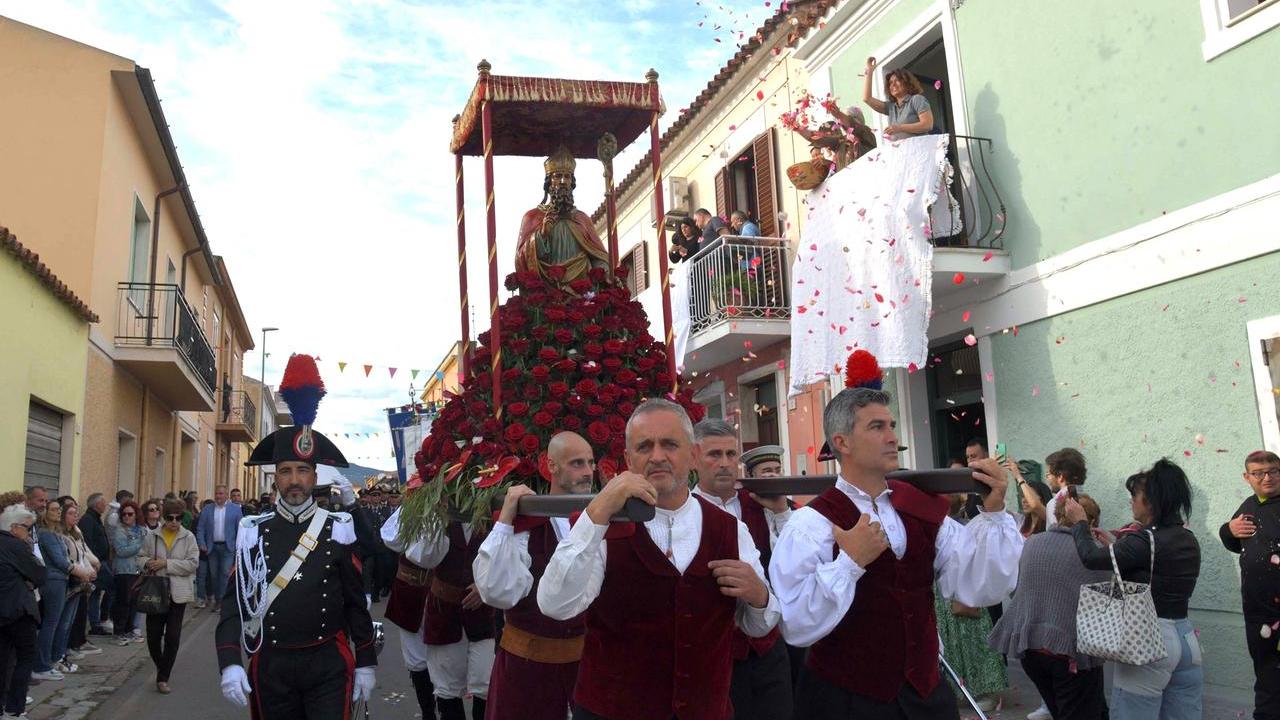 Olbia, al via la festa di San Simplicio: si parte con i fuochi d’artificio