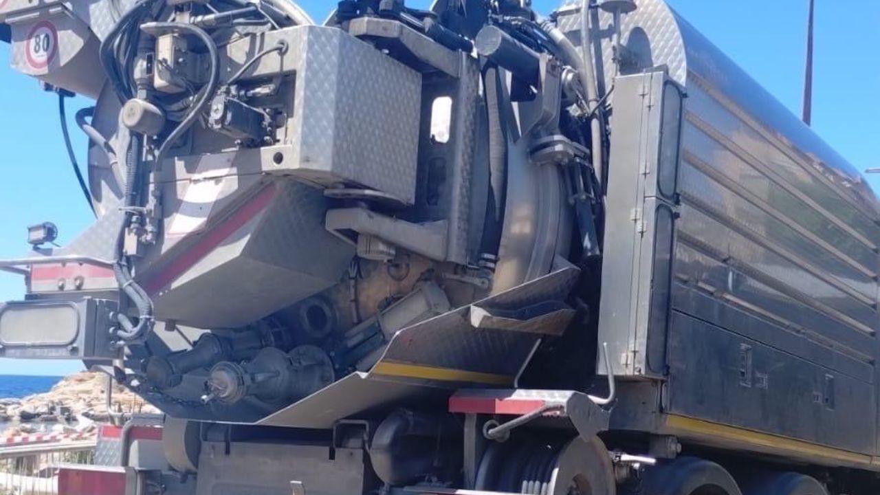 
	Il mezzo (foto da vigili del fuoco)

