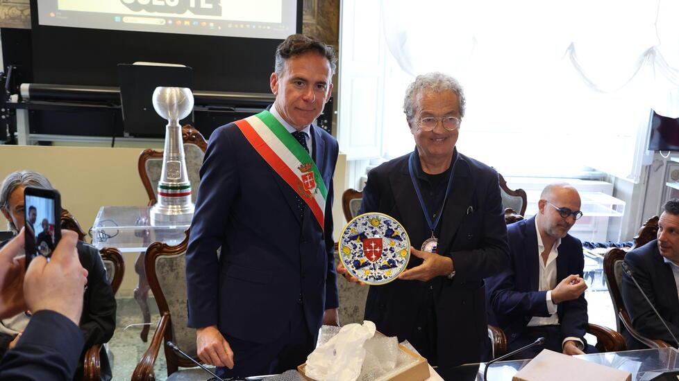 Corrado con il primo cittadino (foto Stick)