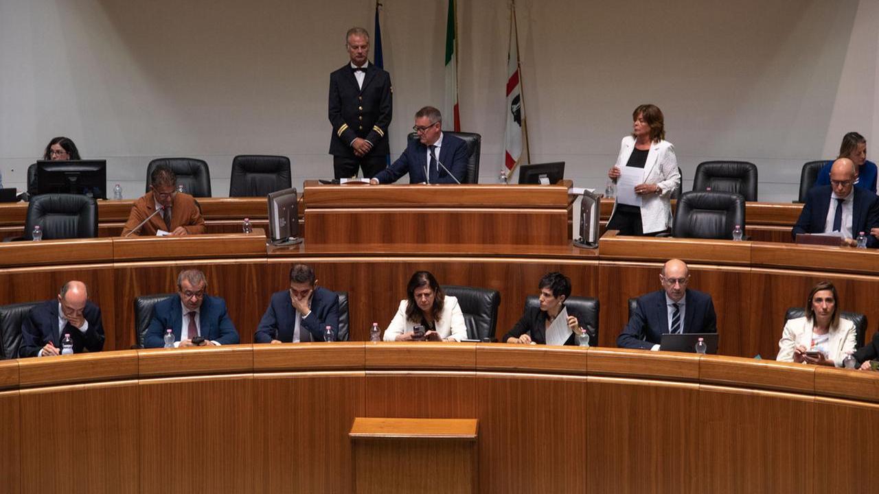 Cagliari una seduta del consiglio comunale