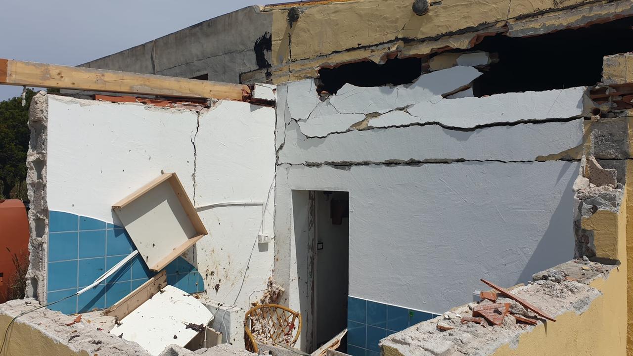 Esplosione di gas in una casa di campagna, ecco chi è l’uomo ustionato