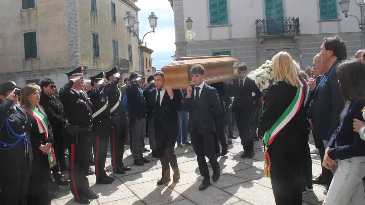 Folla a Luras per l’ultimo saluto all’ex sindaca Marisa Careddu