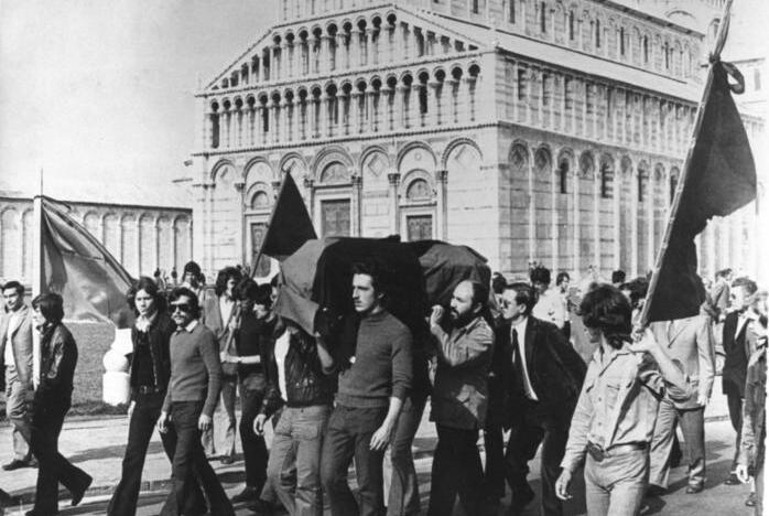 Il funerale di Franco Serantini (foto dalla Biblioteca Serantini)