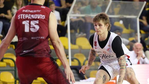 Uno scatto per sognare. Ora le sfide in trasferta per le due termali nei playoff