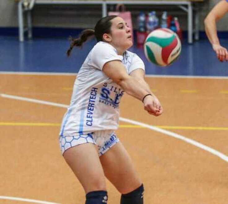 Isabel Chiara Simonazzi quando la passione per il volley ti vede protagonista in due campionati