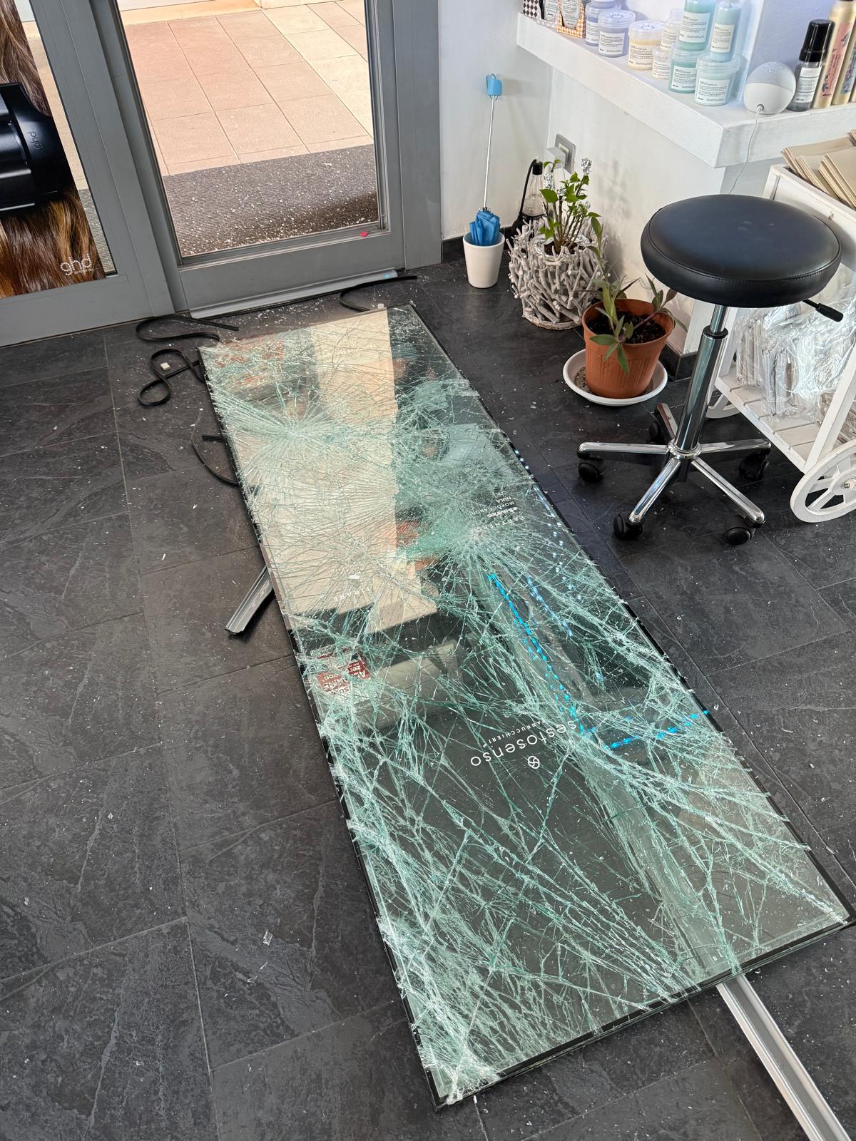 Reggio Emilia, notte di furti e spaccate: arrestato un 37enne