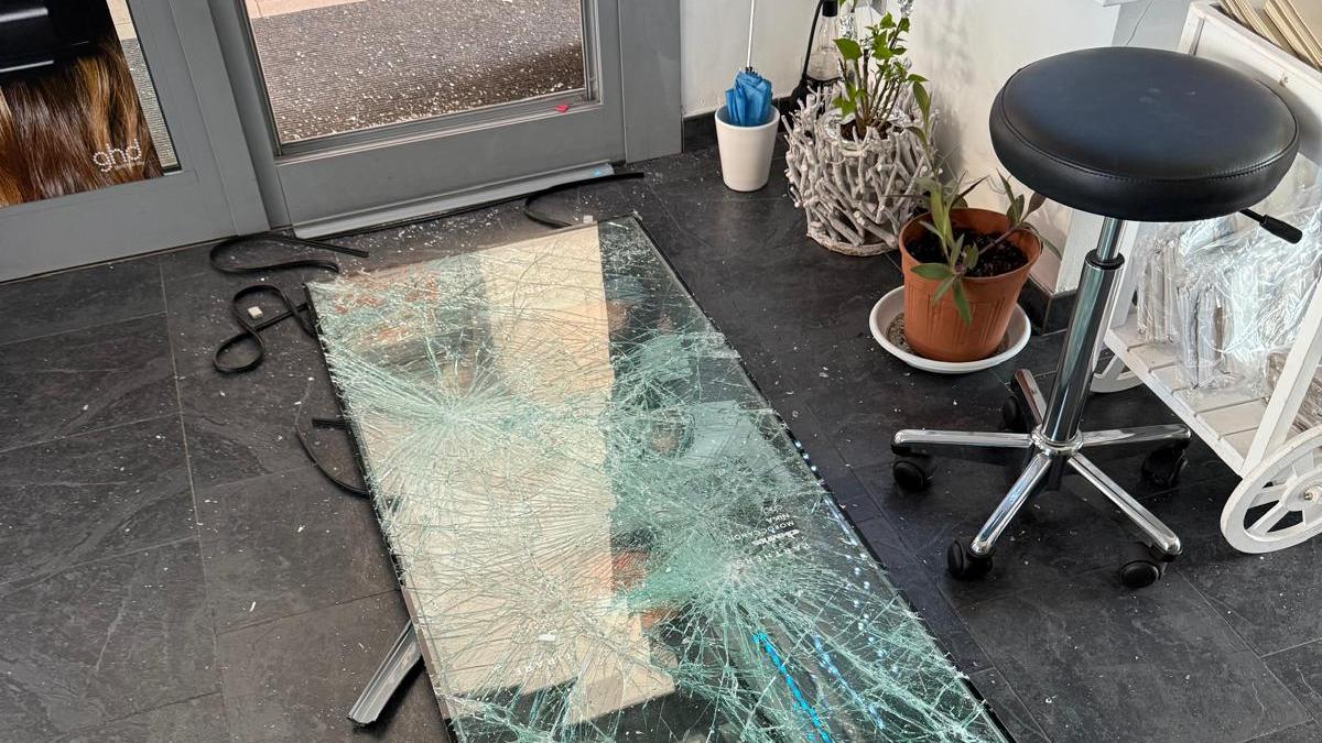 Reggio Emilia, notte di furti e spaccate: arrestato un 37enne