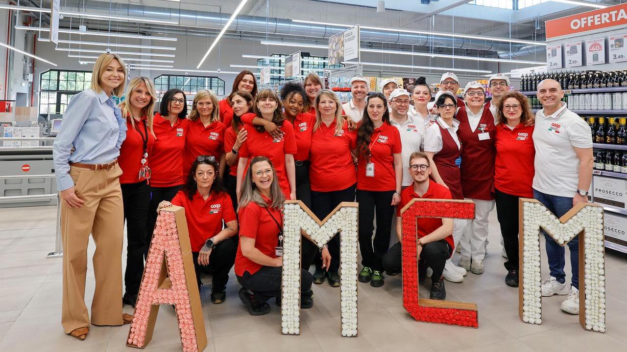 Lo staff della nuova Coop