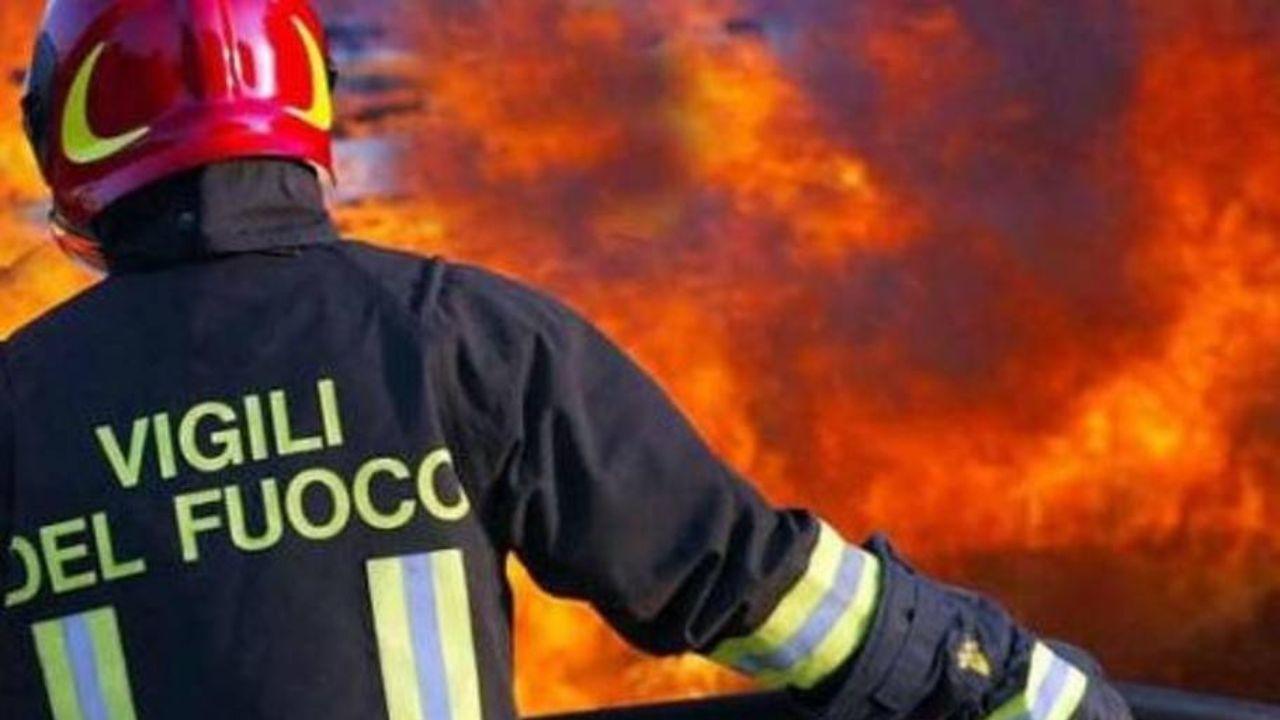 
	Sul posto i vigili del fuoco (Foto di repertorio)

