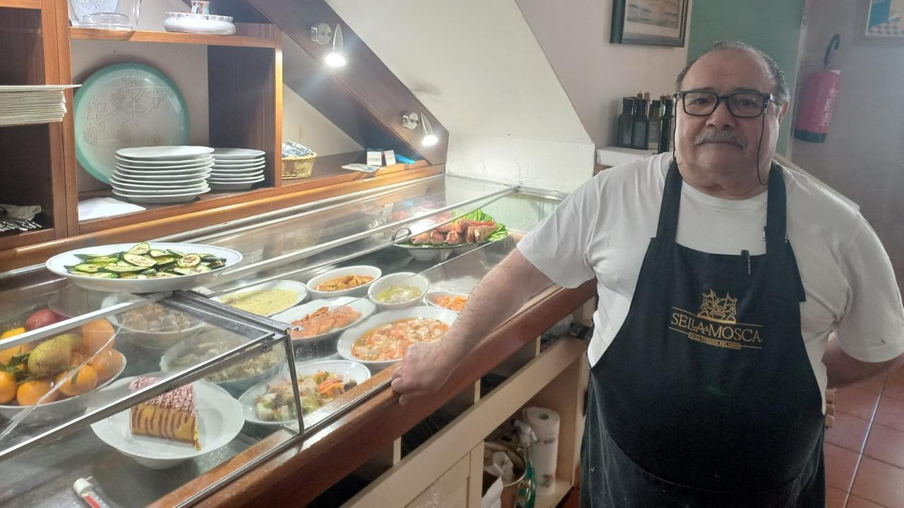 Addio allo chef Gesuino, 50 anni in cucina