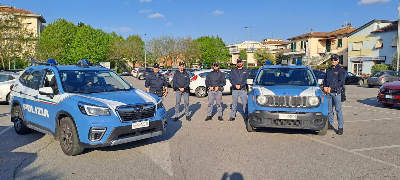 
	La polizia di Pontedera

