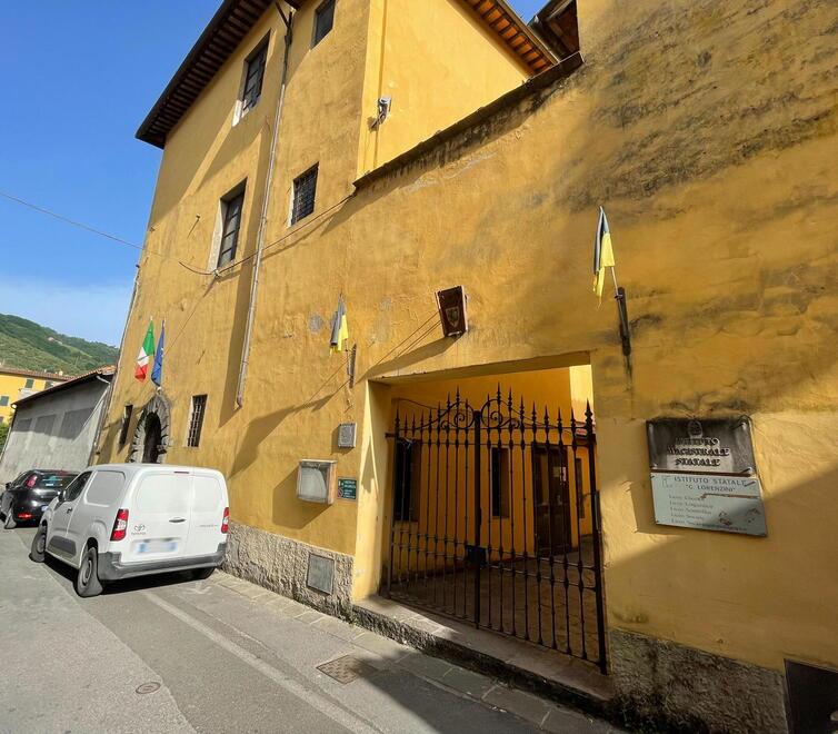 Pescia, caso liceo Lorenzini. «L’azienda ex Santoni ha fatto ricorso al Tar»