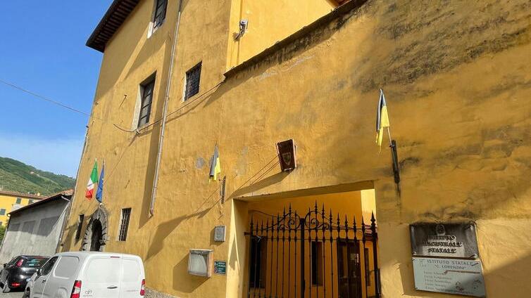 Pescia, caso liceo Lorenzini. «L’azienda ex Santoni ha fatto ricorso al Tar»