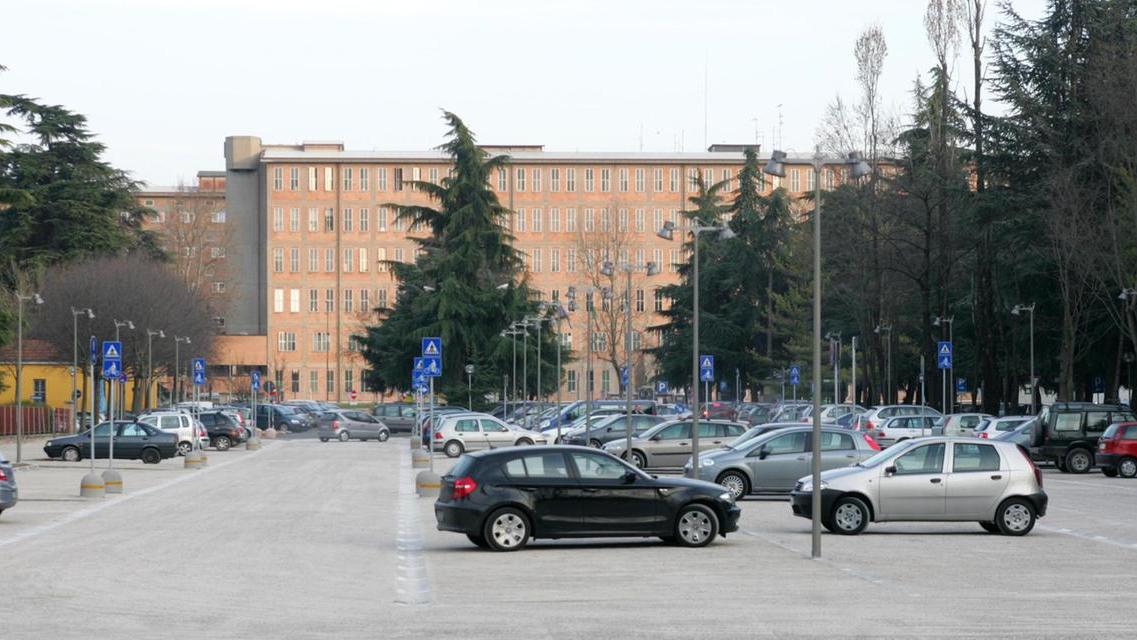 Sicurezza al Santa Maria, la richiesta dei sindacati all’Ausl: «Serve un posto di polizia notturno»