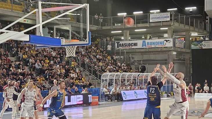 Tommaso Fantoni 6 punti in 23 minuti