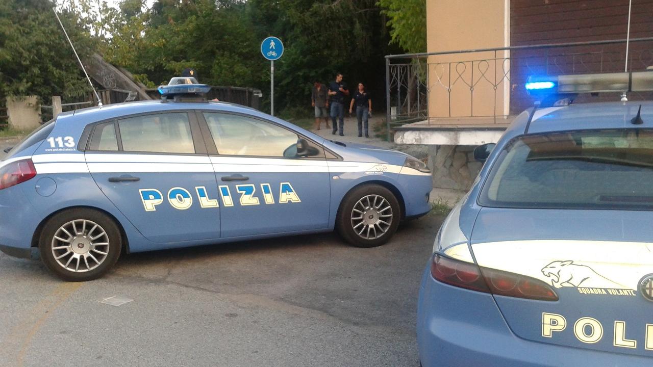 Livorno, aggredisce un uomo con la catena sul viale Carducci: denunciato