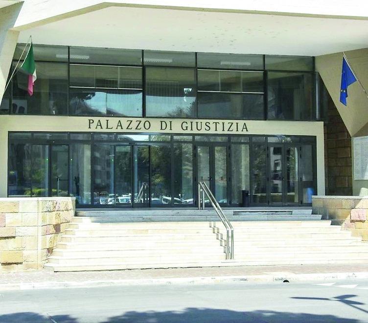 Furto di tecnologia, chi sono i tre manager nei guai: condannati a 4 mesi