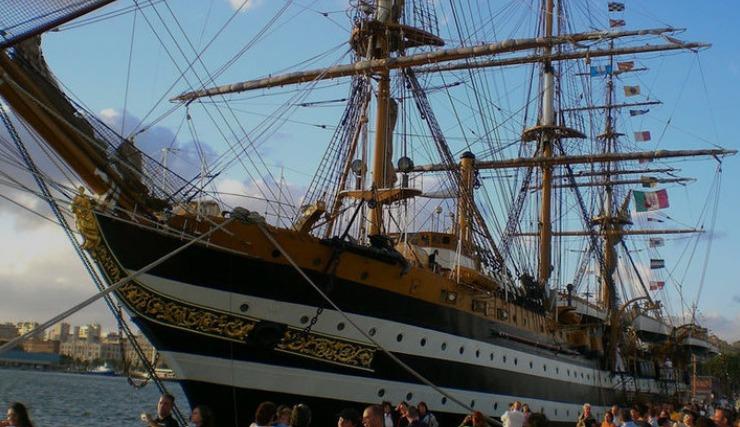 La Sardegna abbraccia la nave più bella del mondo: ecco il programma della visita dell’Amerigo Vespucci
