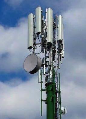 Sì all’antenna telefonica a Lunata: il Tar sconfessa il Comune
