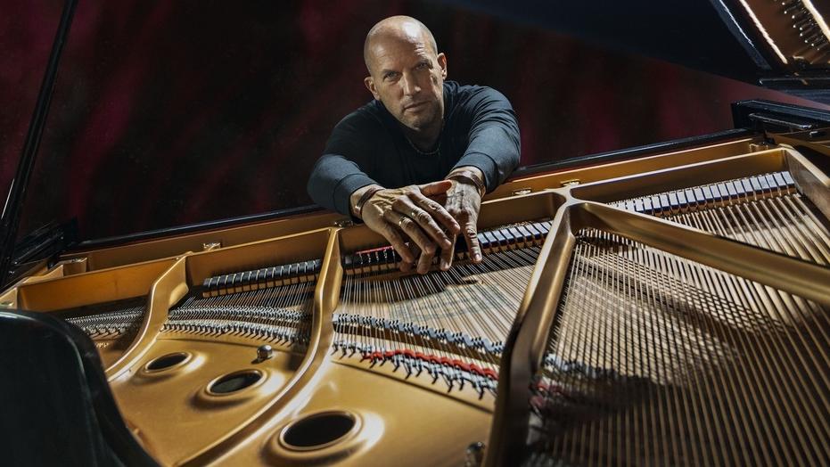 Antonio Faraò con il suo premiato trio ospite di Crossroads a Correggio