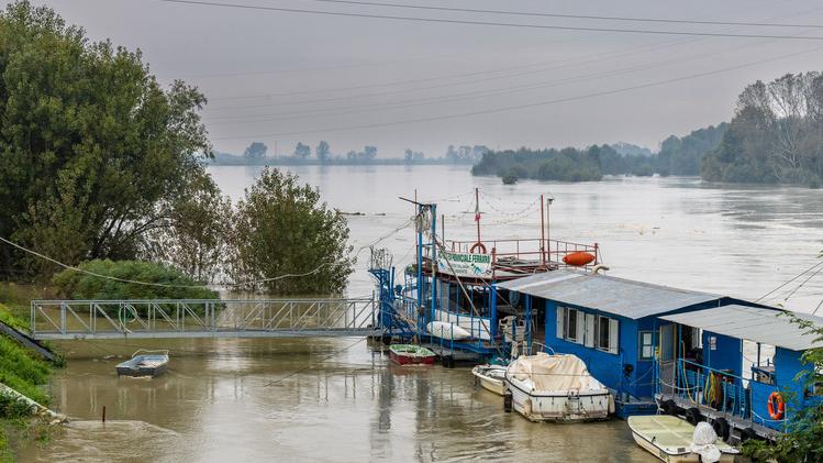 A Ferrara proibito immergersi nelle acque dolci. Il rischio è mortale