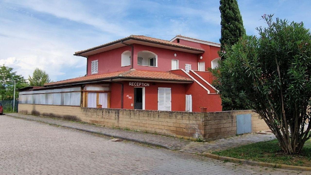 Uno degli esterni della Rta che andrà in vendita all’asta