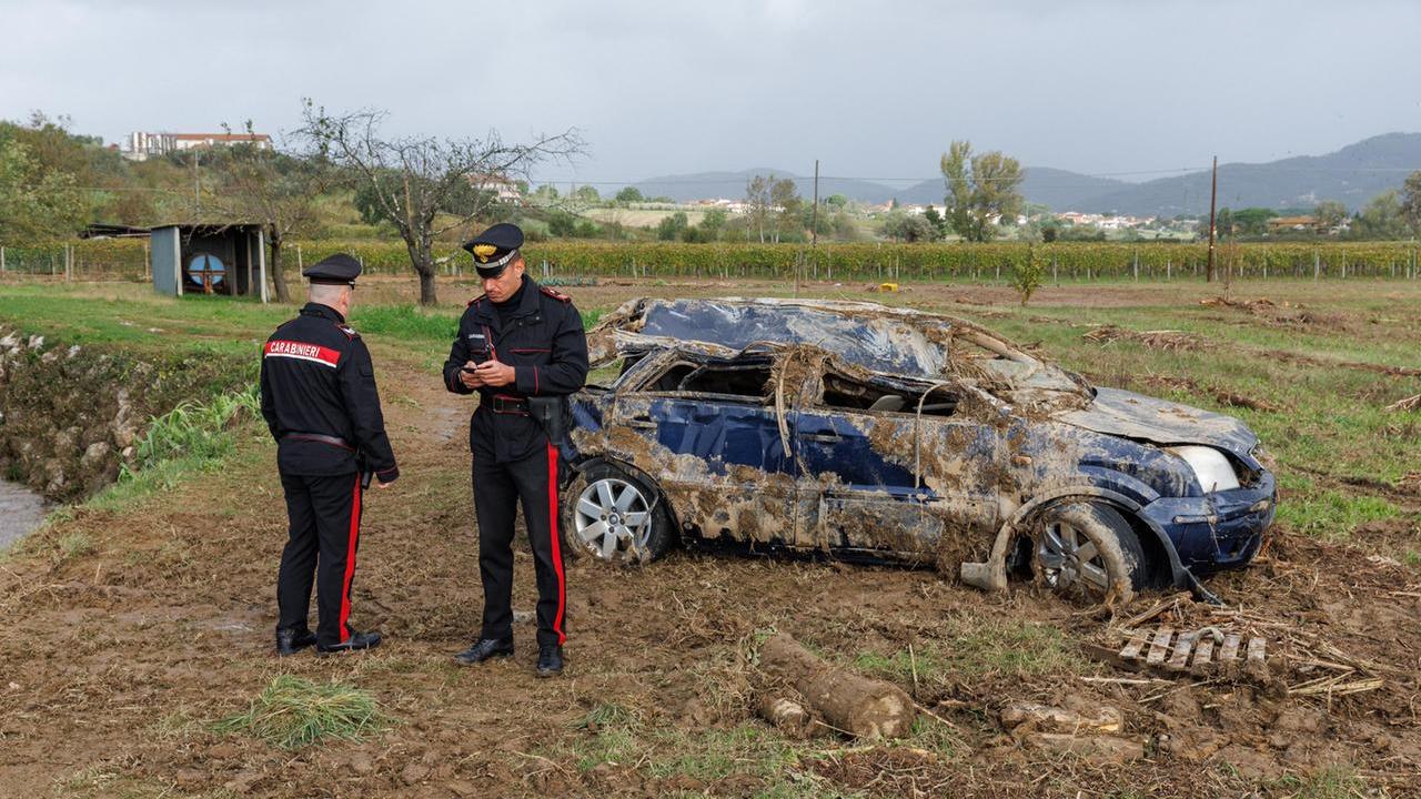 L'auto dei coniugi ritrovata più a valle (foto Nucci)